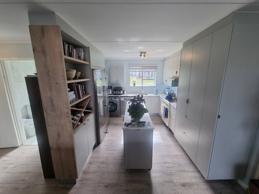 To Let 2 Bedroom Property for Rent in Big Bay Western Cape